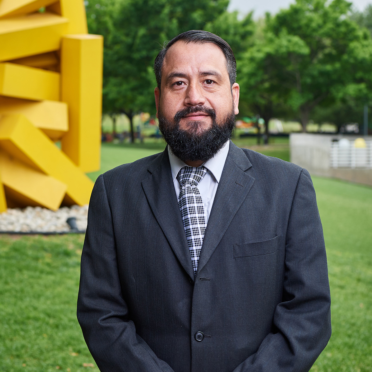 Adrían Martínez, profesor.