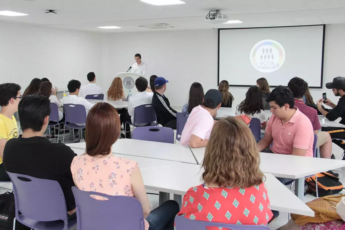 Fotografía de alumnos de prepa UDEM Unidad San Pedro