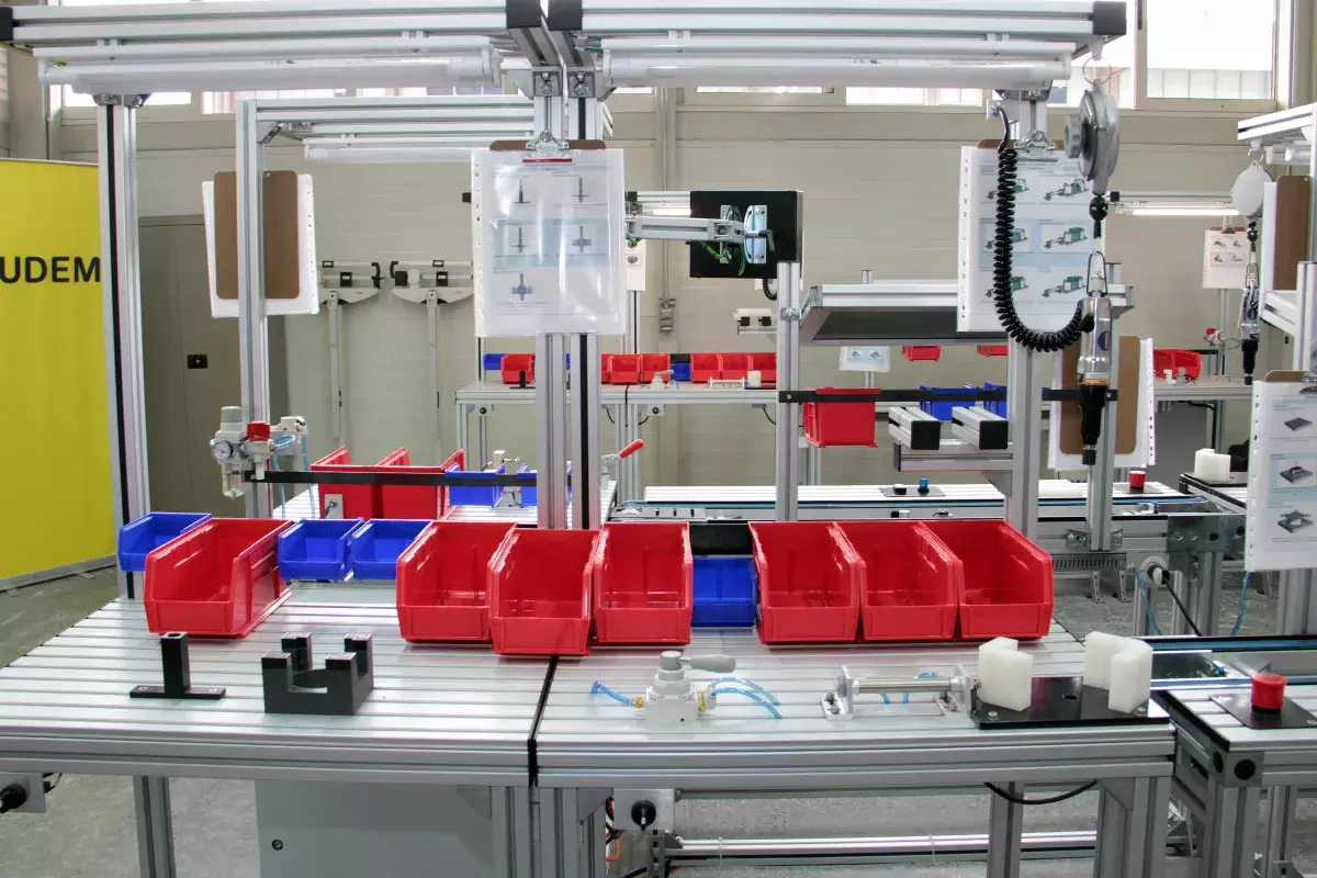  Laboratorio de Procesos de Producción y Ergonomía UDEM