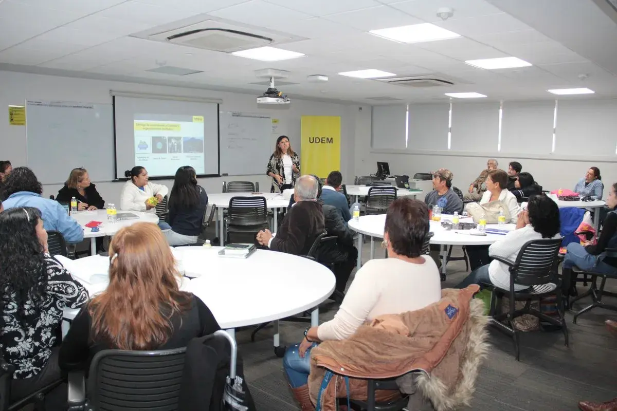 Archivo UDEM