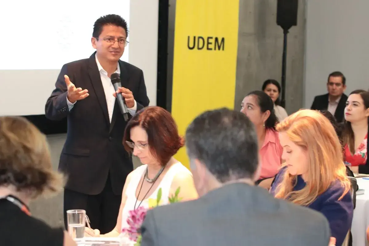 Archivo UDEM