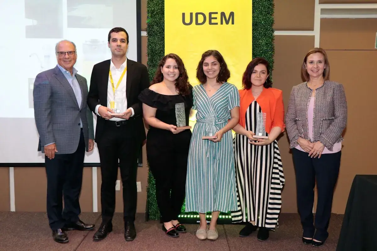 Archivo UDEM