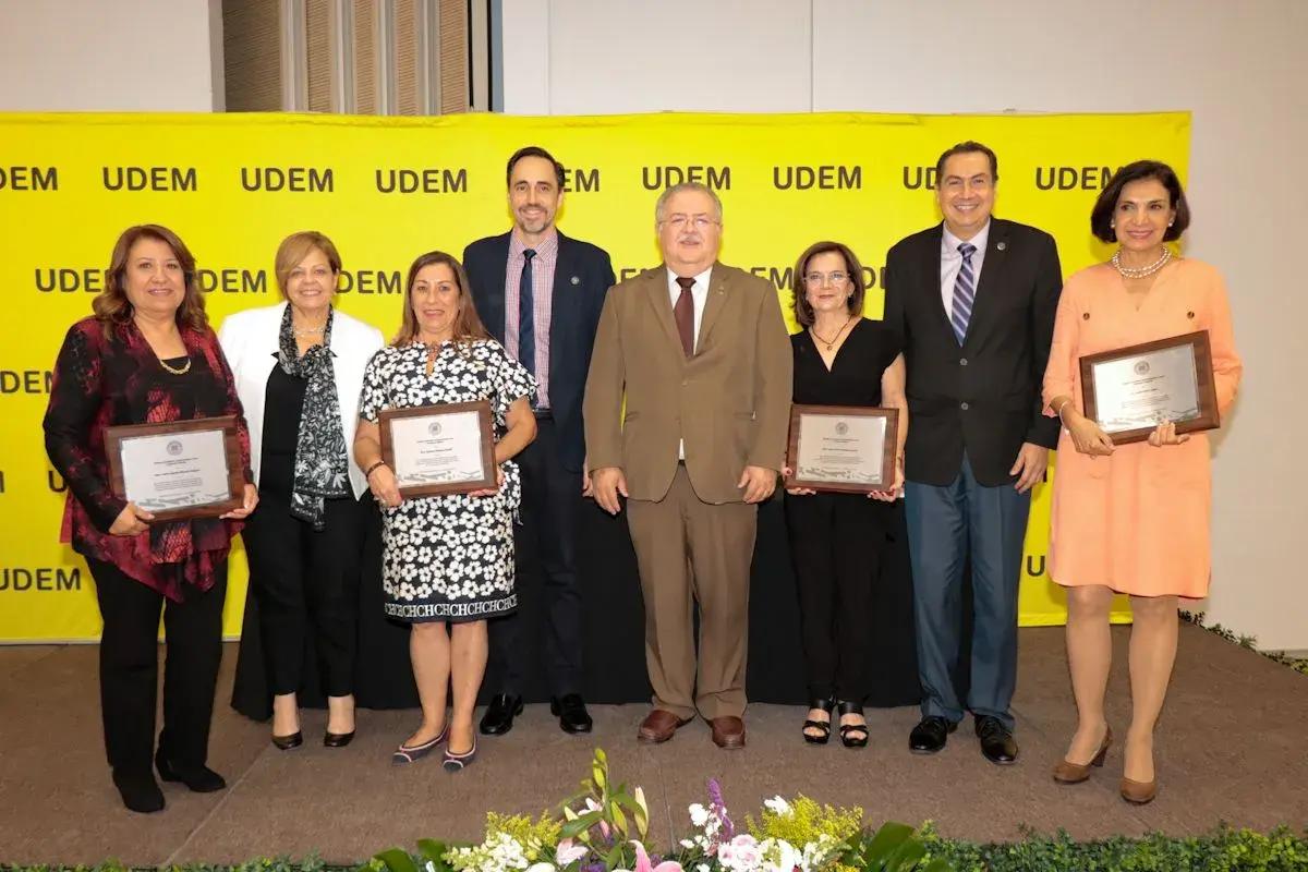 Archivo UDEM