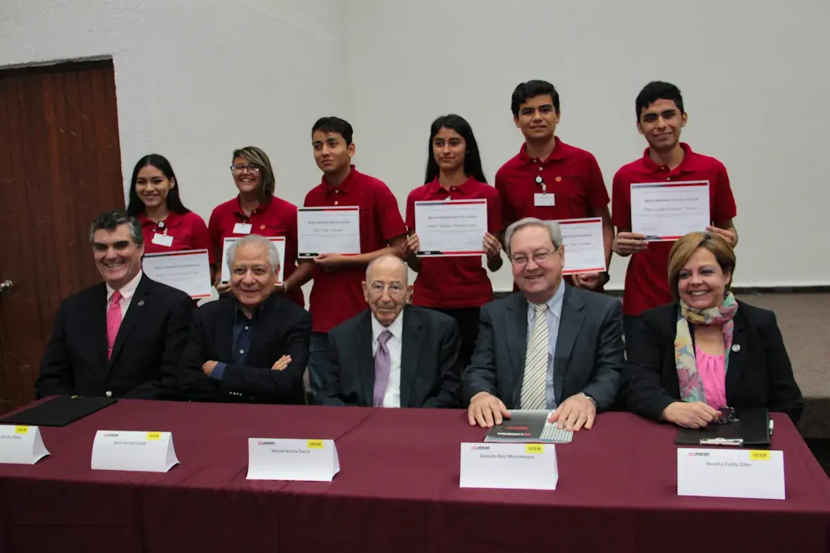Archivo UDEM