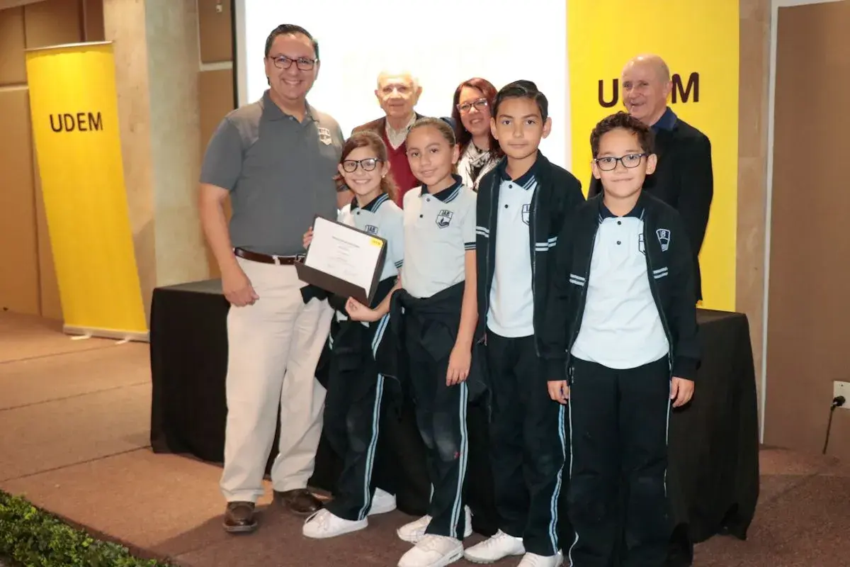 Archivo UDEM