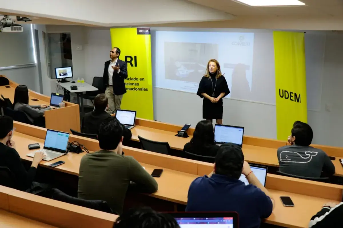Archivo UDEM