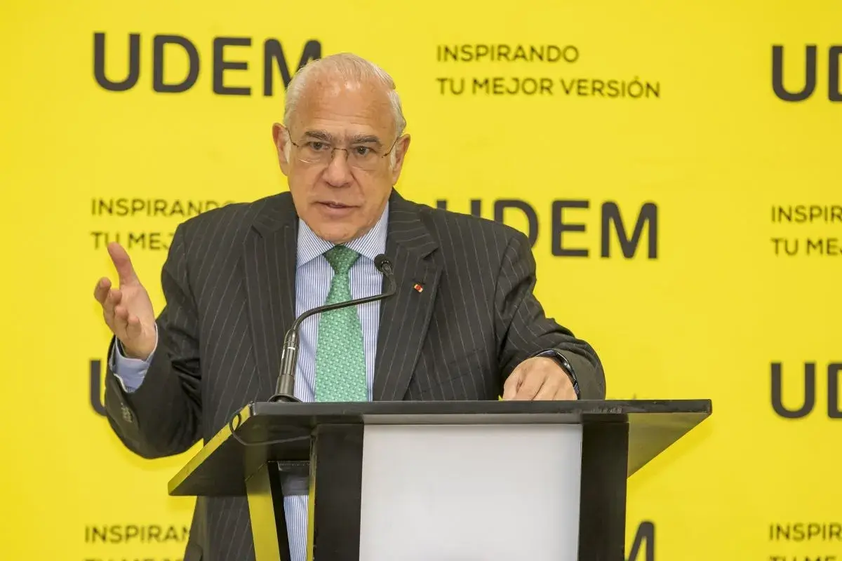 Archivo UDEM