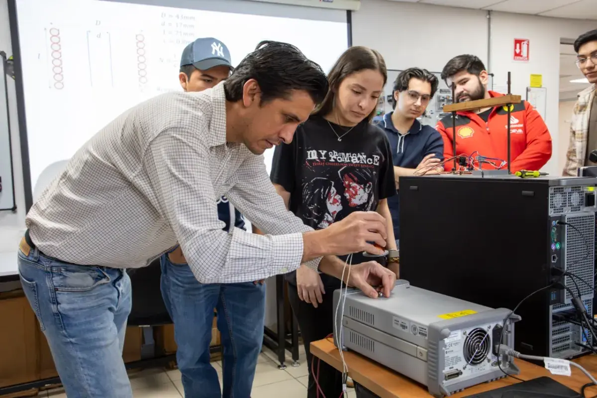 Laboratorio de Control Automático UDEM