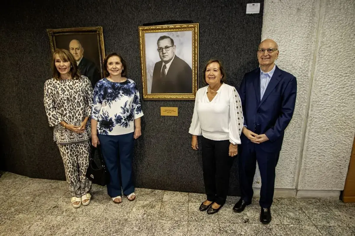 Archivo UDEM