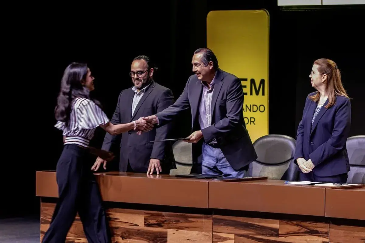 Archivo UDEM