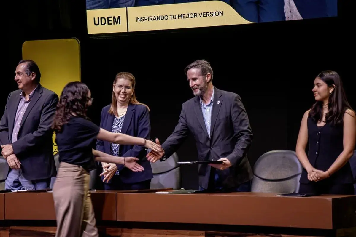Archivo UDEM