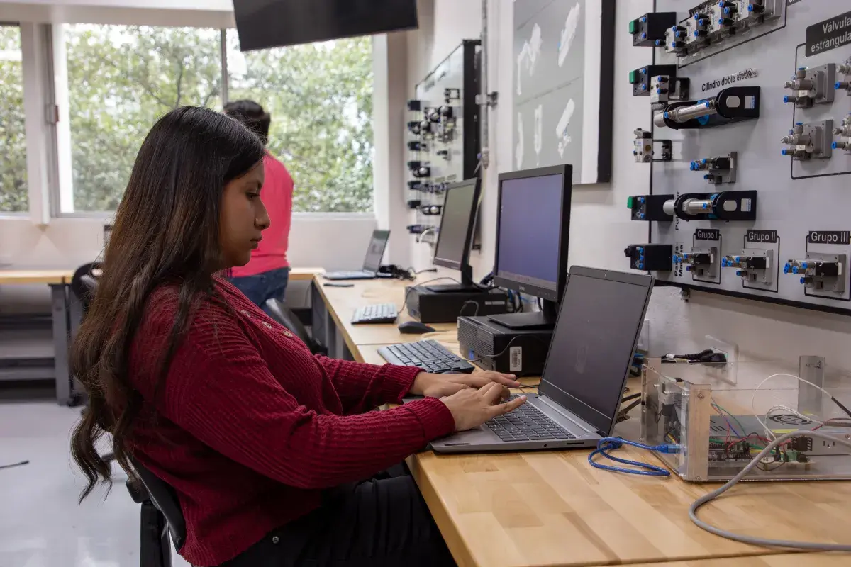 Automatic Control Laboratory UDEM