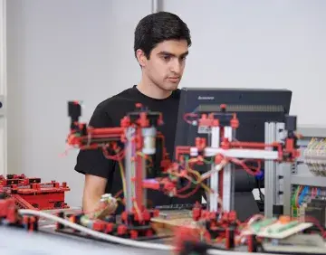 Ingeniería en Mecatrónica UDEM