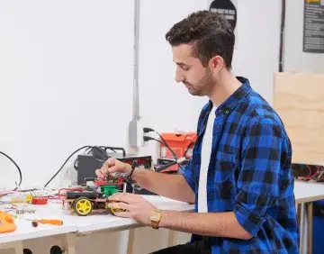 Ingeniería en Robótica y Sistemas Inteligentes UDEM
