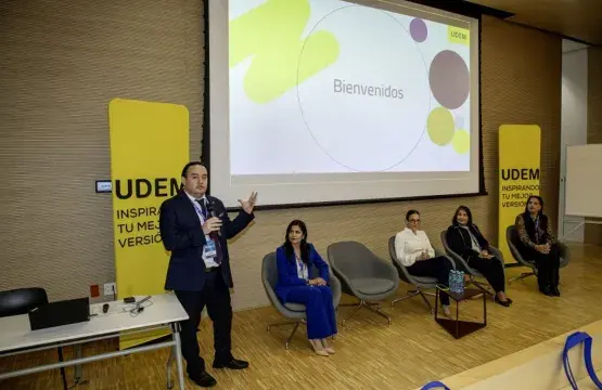 Archivo UDEM