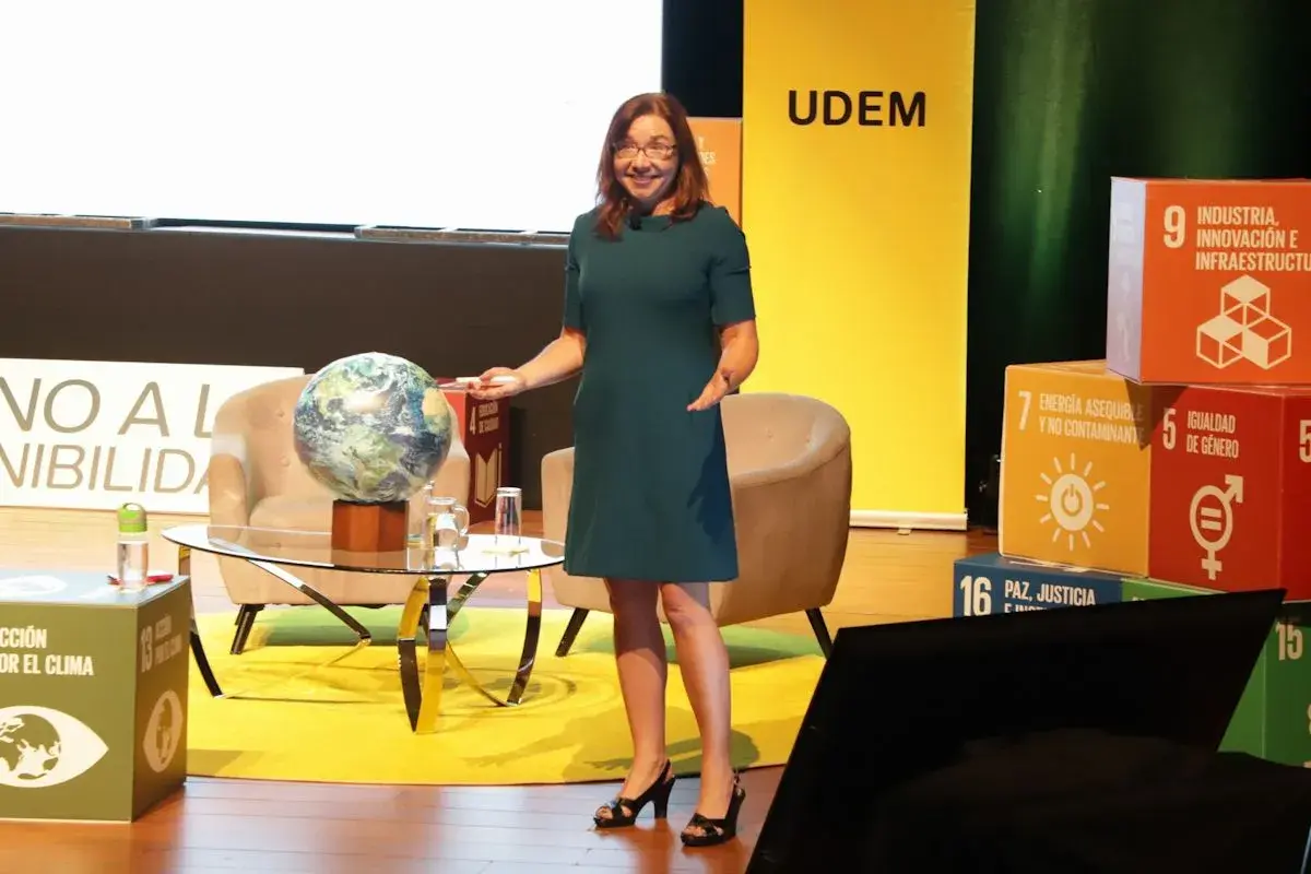 Archivo UDEM