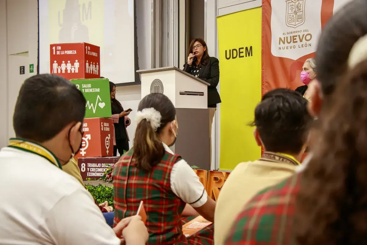 Archivo UDEM