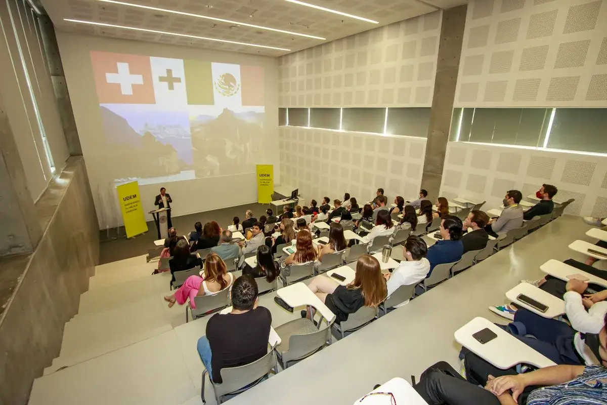 Archivo UDEM