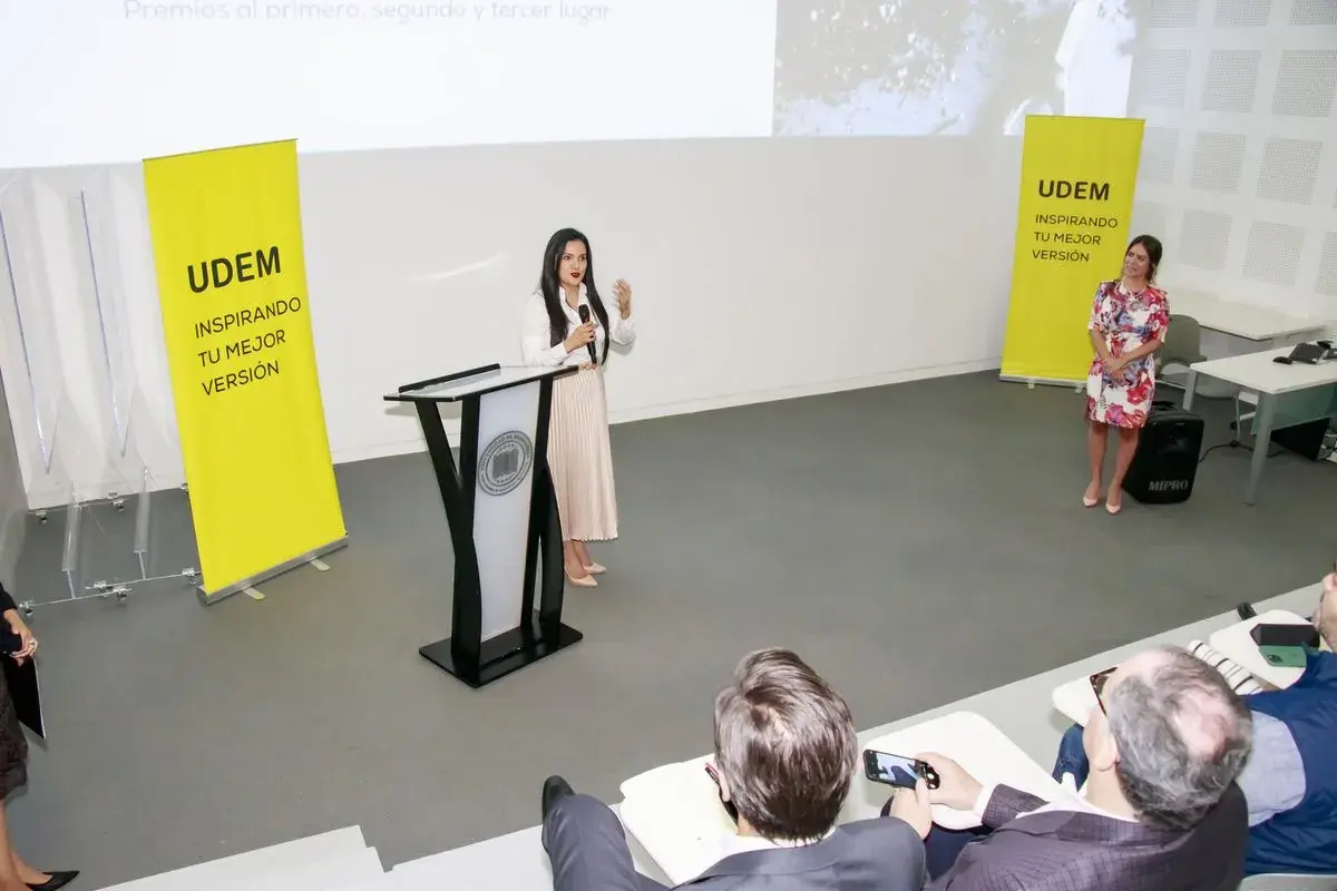 Archivo UDEM
