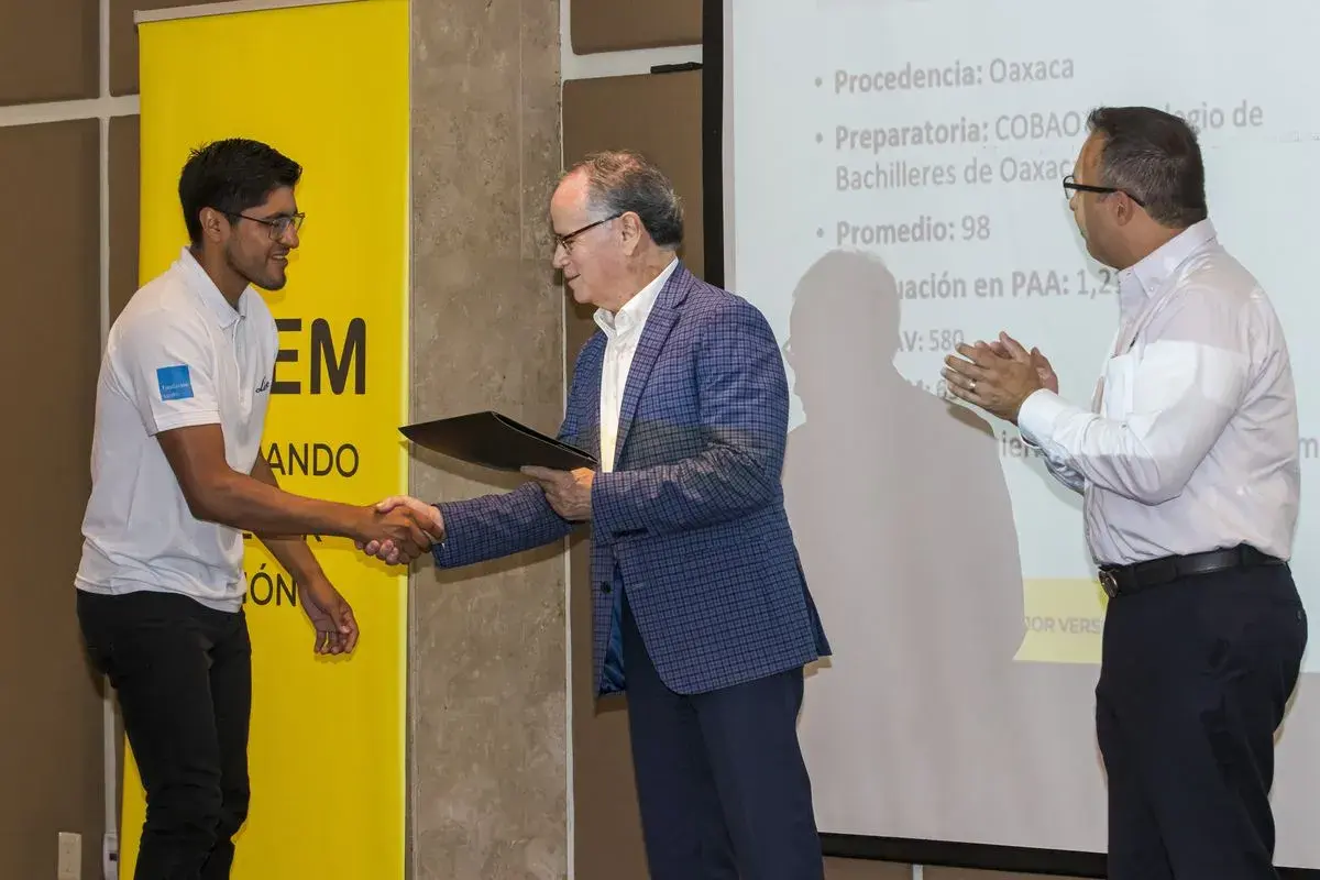 Archivo UDEM