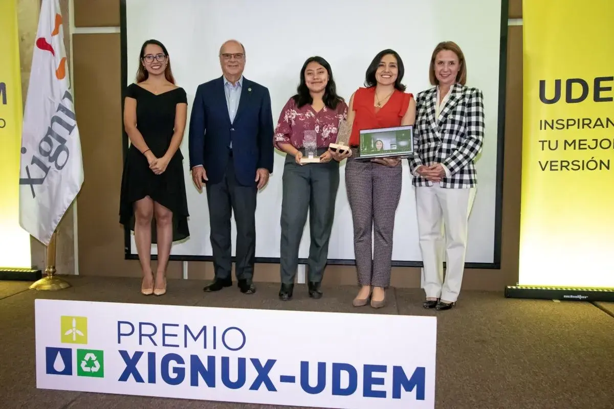 Archivo UDEM