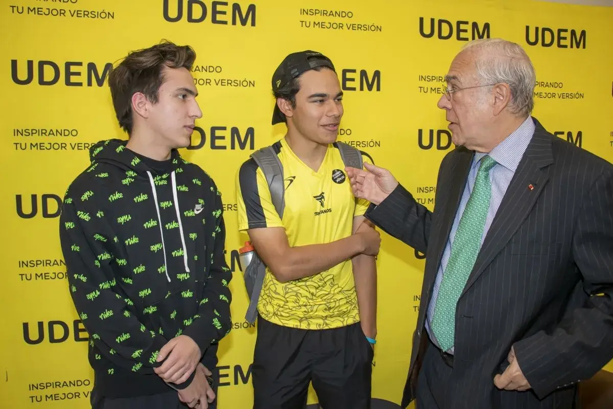 Archivo UDEM