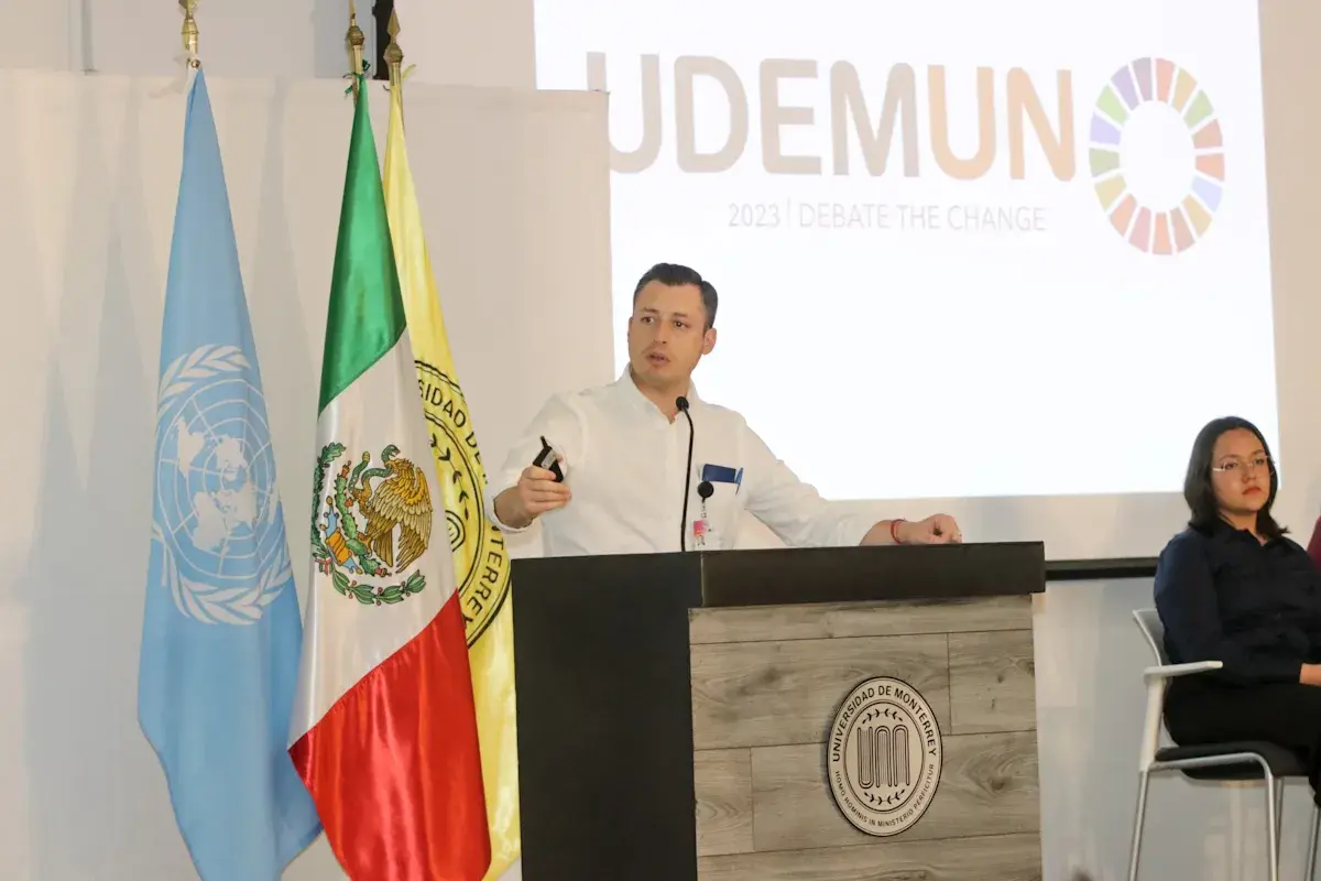 Archivo UDEM
