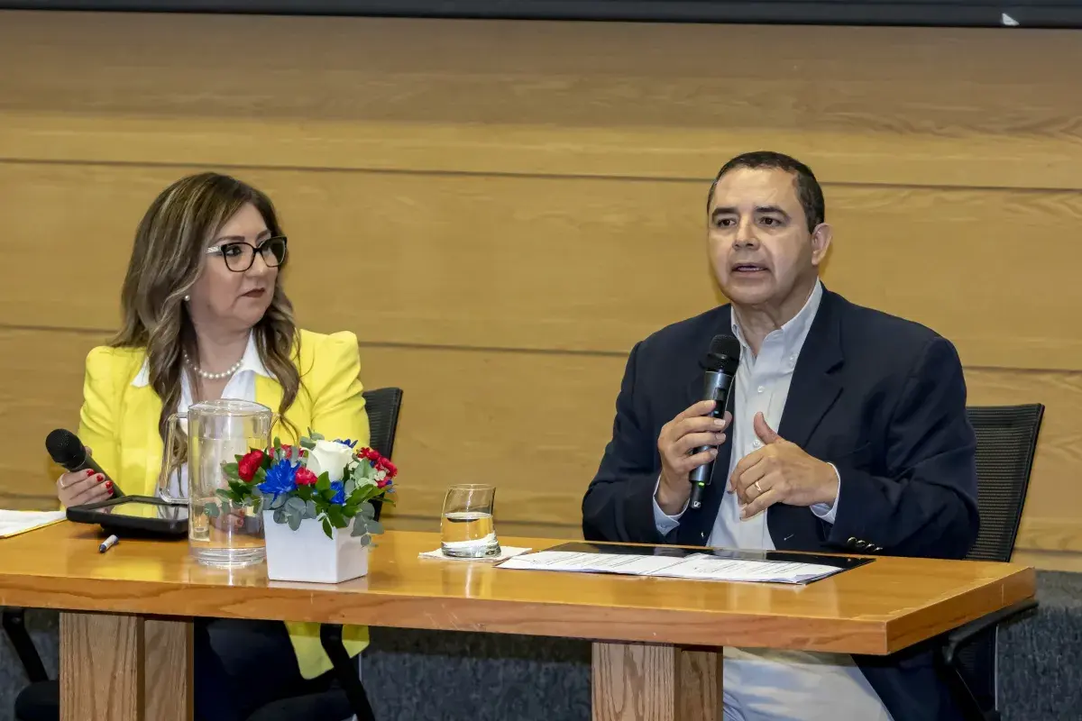 Archivo UDEM