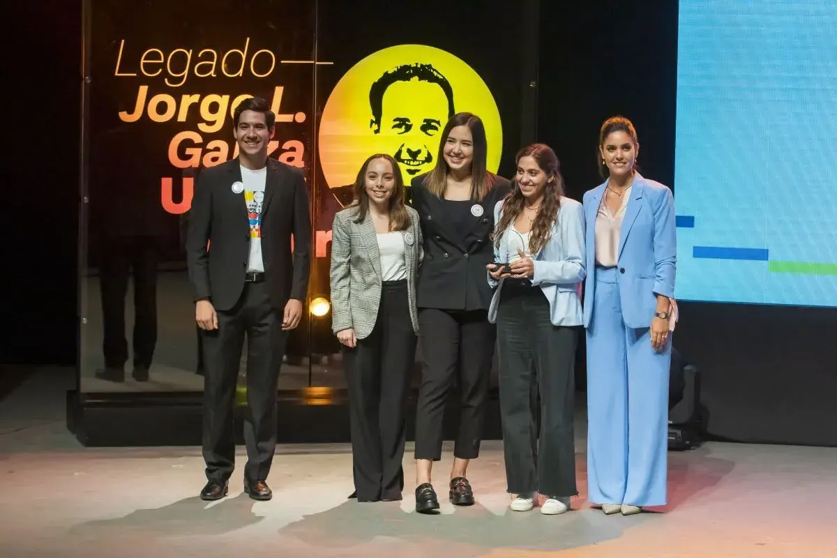 Archivo UDEM