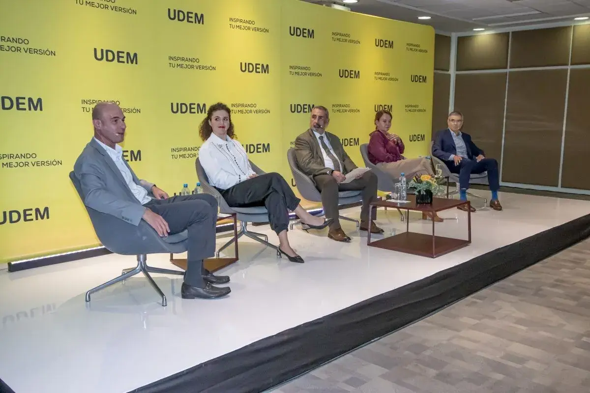 Archivo UDEM