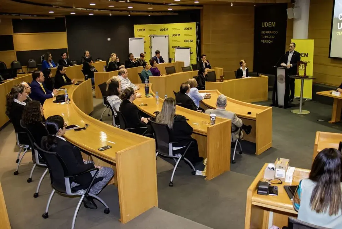 Archivo UDEM