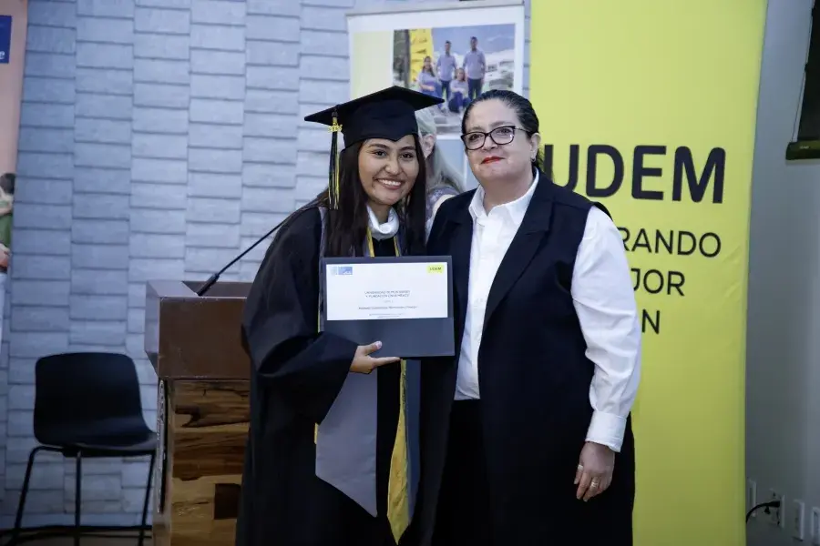 Archivo UDEM