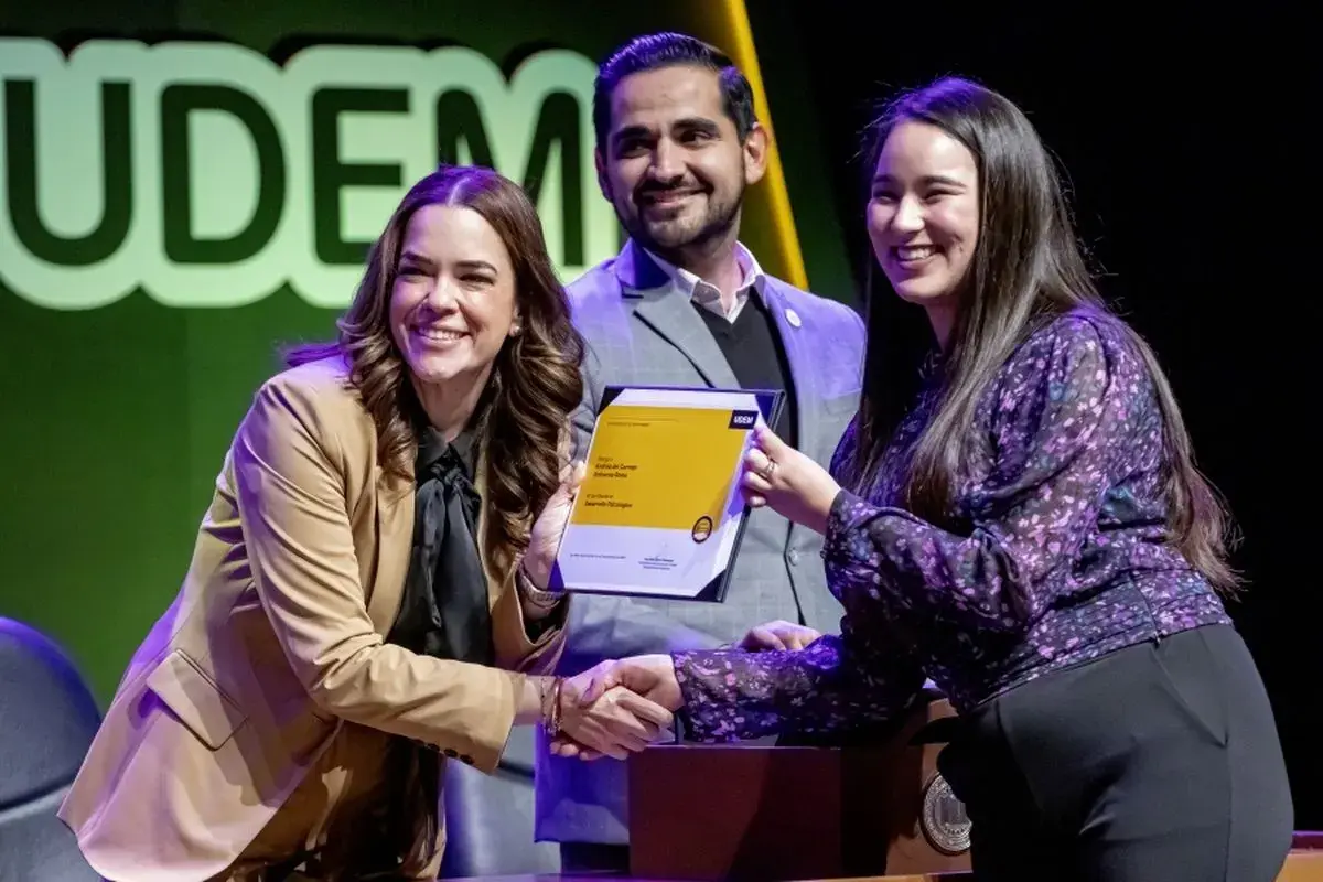 Archivo UDEM