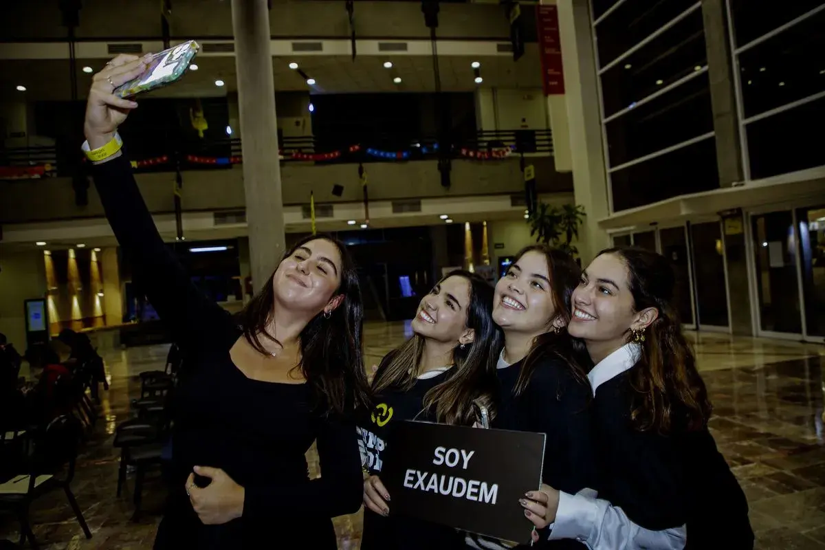 Archivo UDEM