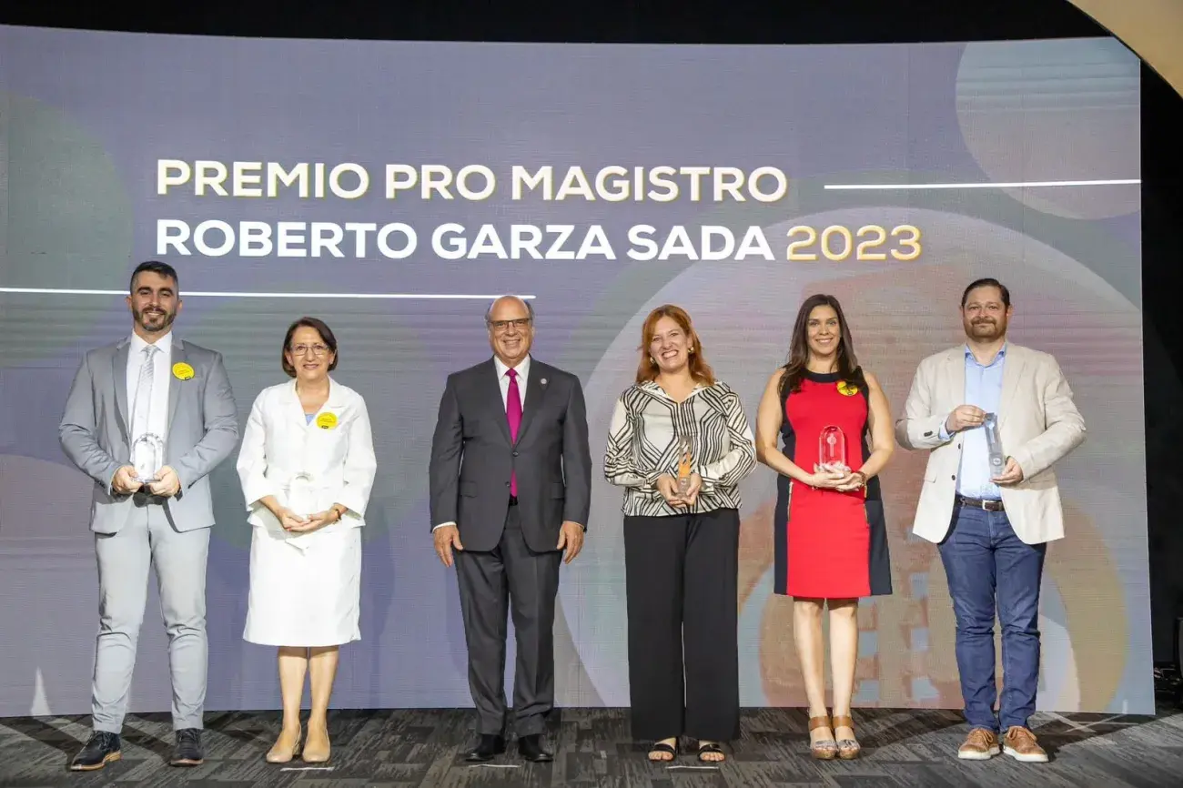 2019 and 2020 Pro Magistro Roberto Garza Sada Award Winners