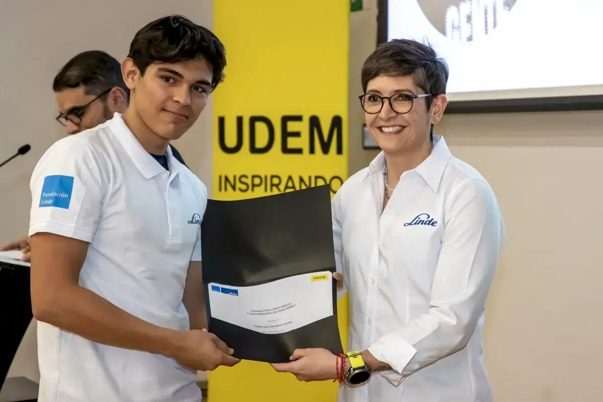 Archivo UDEM